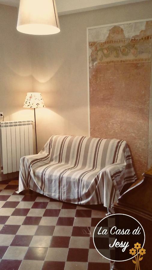 La Casa Di Jesy Villa Lucca Buitenkant foto